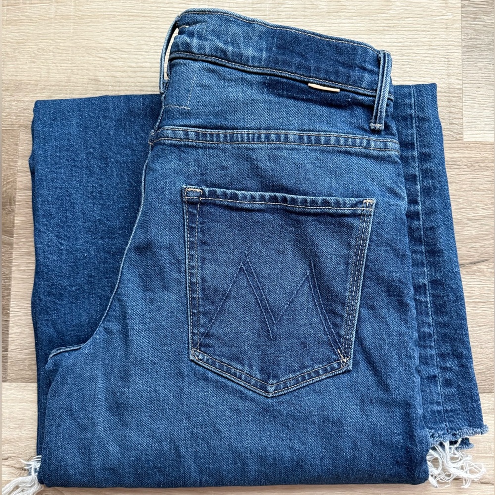 MOTHER The Swisher Sneak Fray Jeans - 27 - Picture 10 of 11